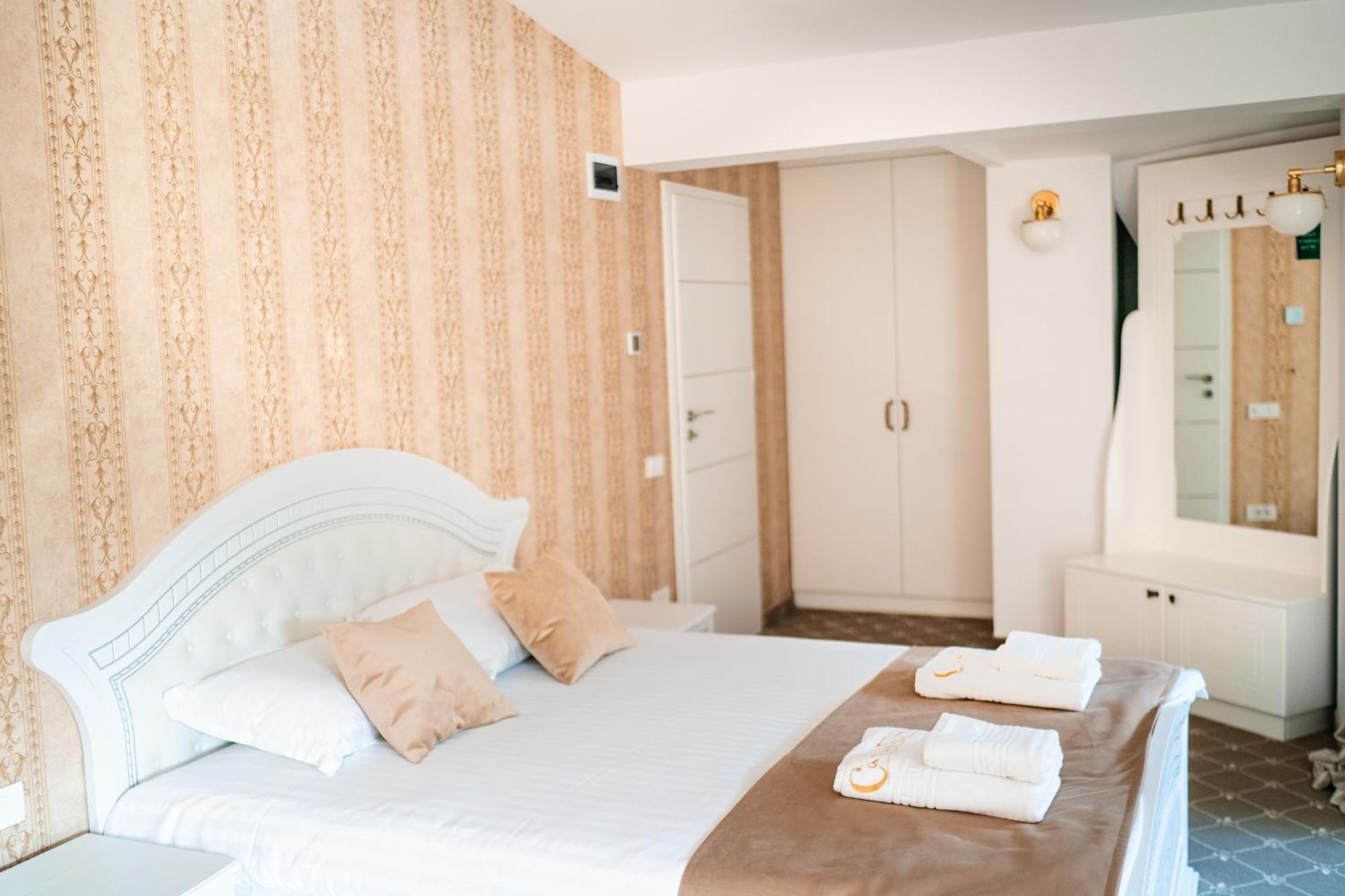 Hotel Carpentiere Arena Răşinari Zewnętrze zdjęcie