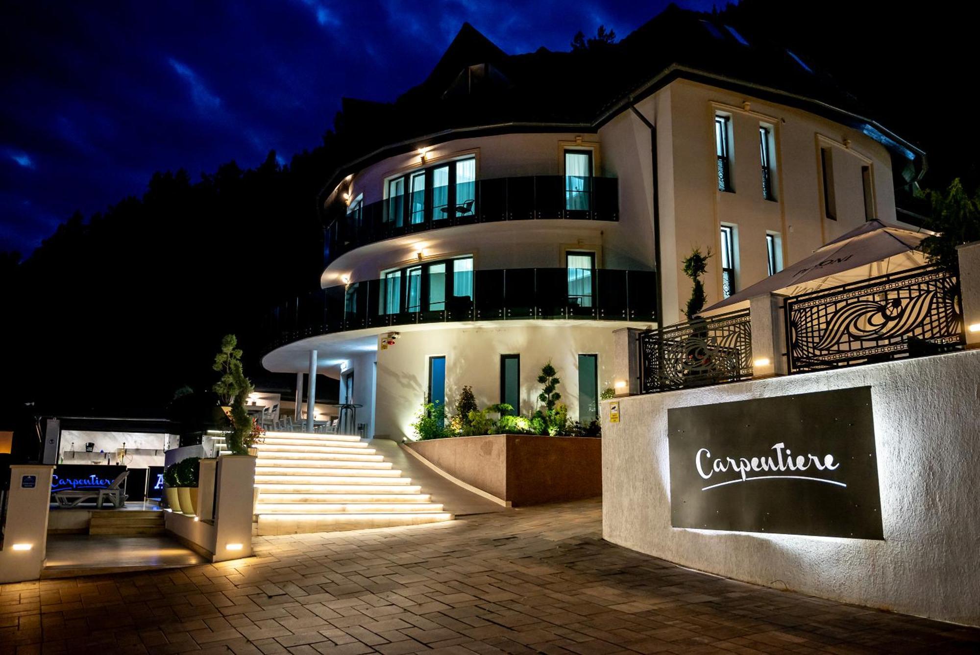 Hotel Carpentiere Arena Răşinari Zewnętrze zdjęcie