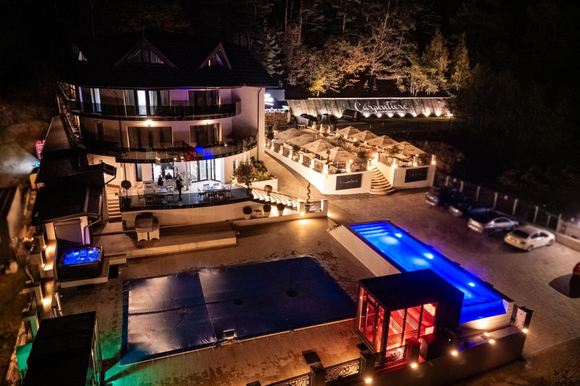 Hotel Carpentiere Arena Răşinari Zewnętrze zdjęcie