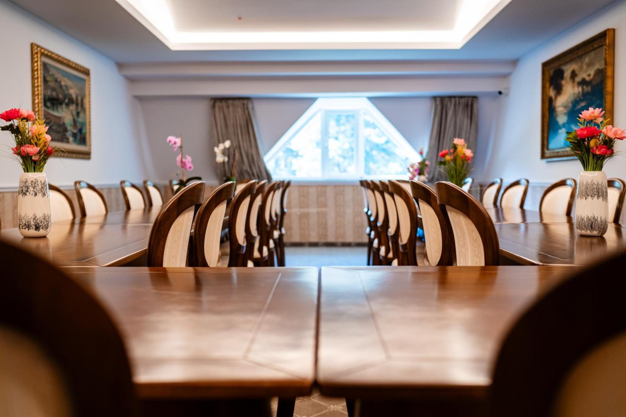 Hotel Carpentiere Arena Răşinari Zewnętrze zdjęcie