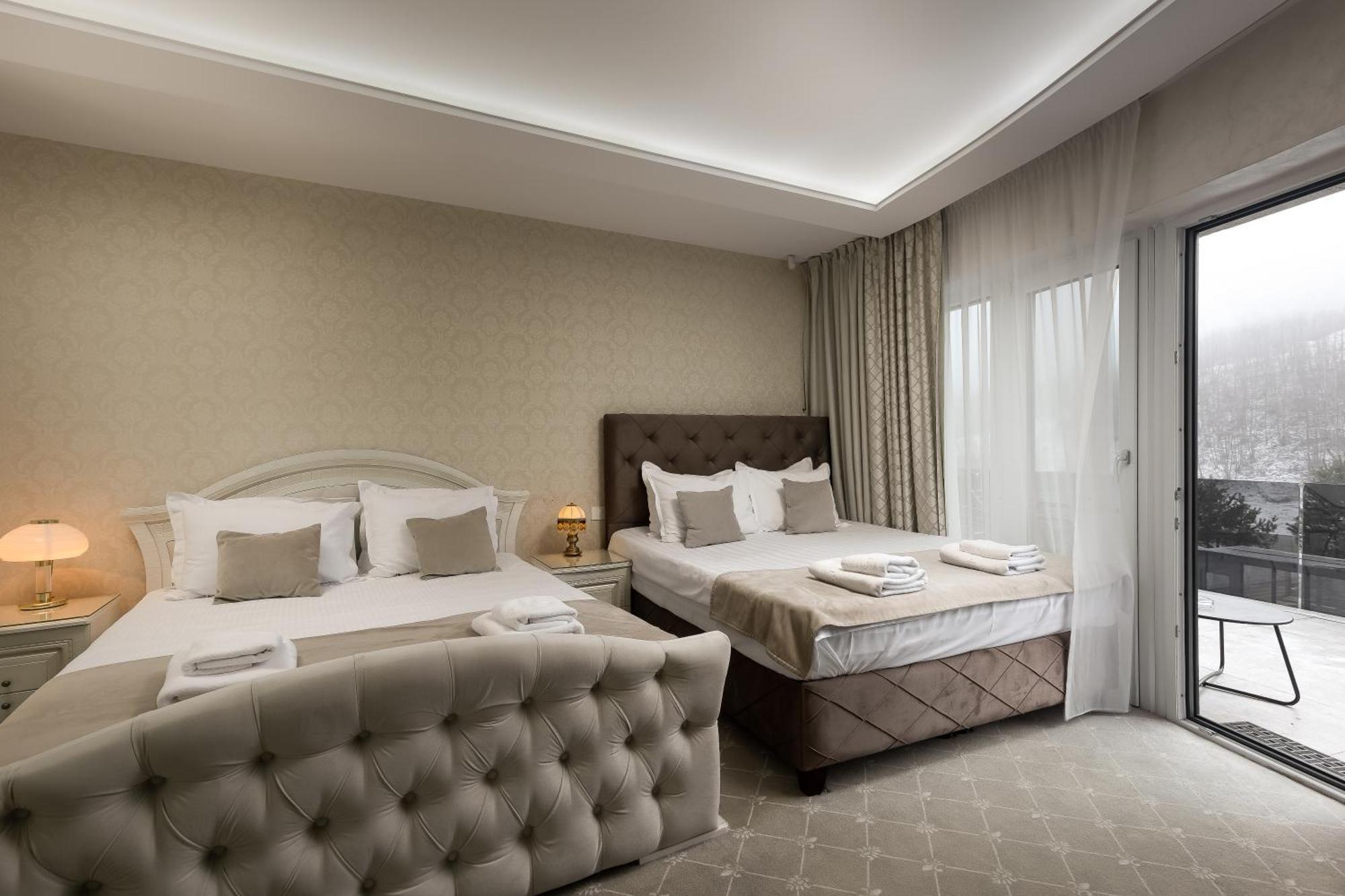 Hotel Carpentiere Arena Răşinari Zewnętrze zdjęcie