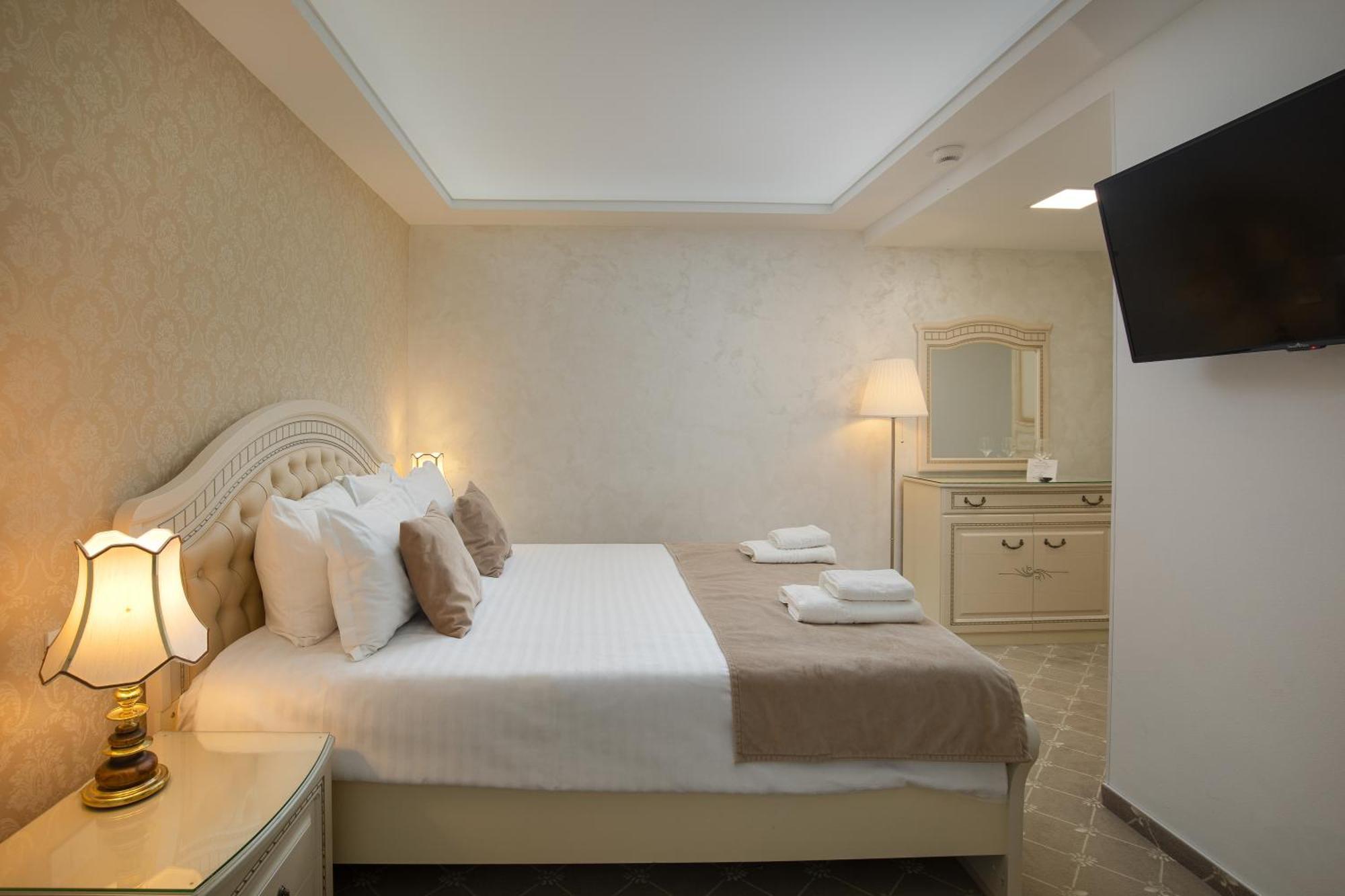 Hotel Carpentiere Arena Răşinari Zewnętrze zdjęcie
