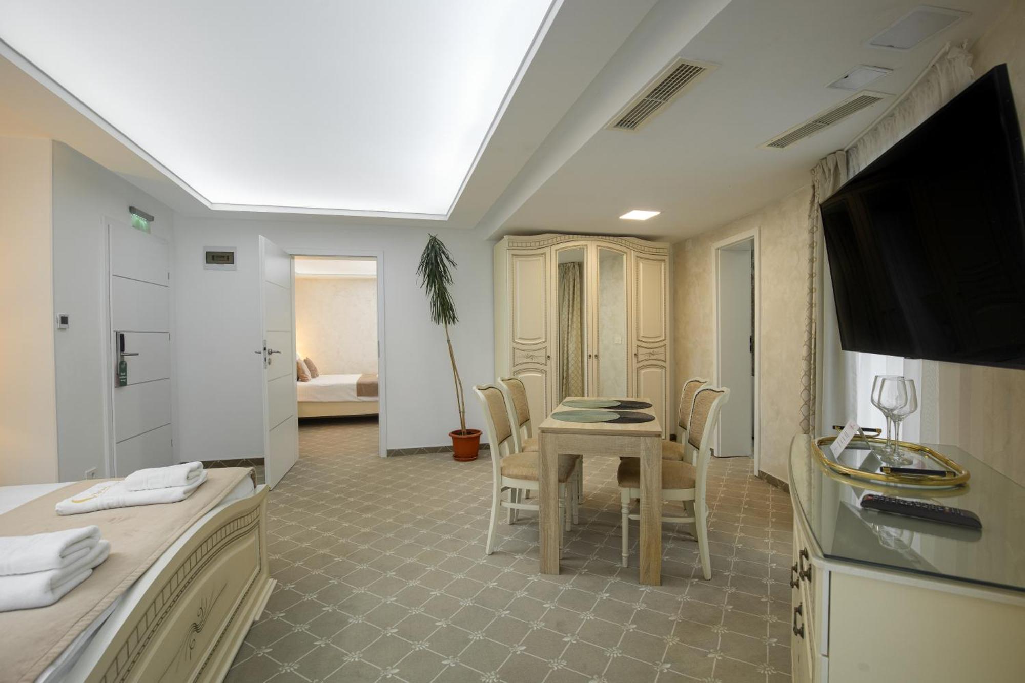 Hotel Carpentiere Arena Răşinari Zewnętrze zdjęcie