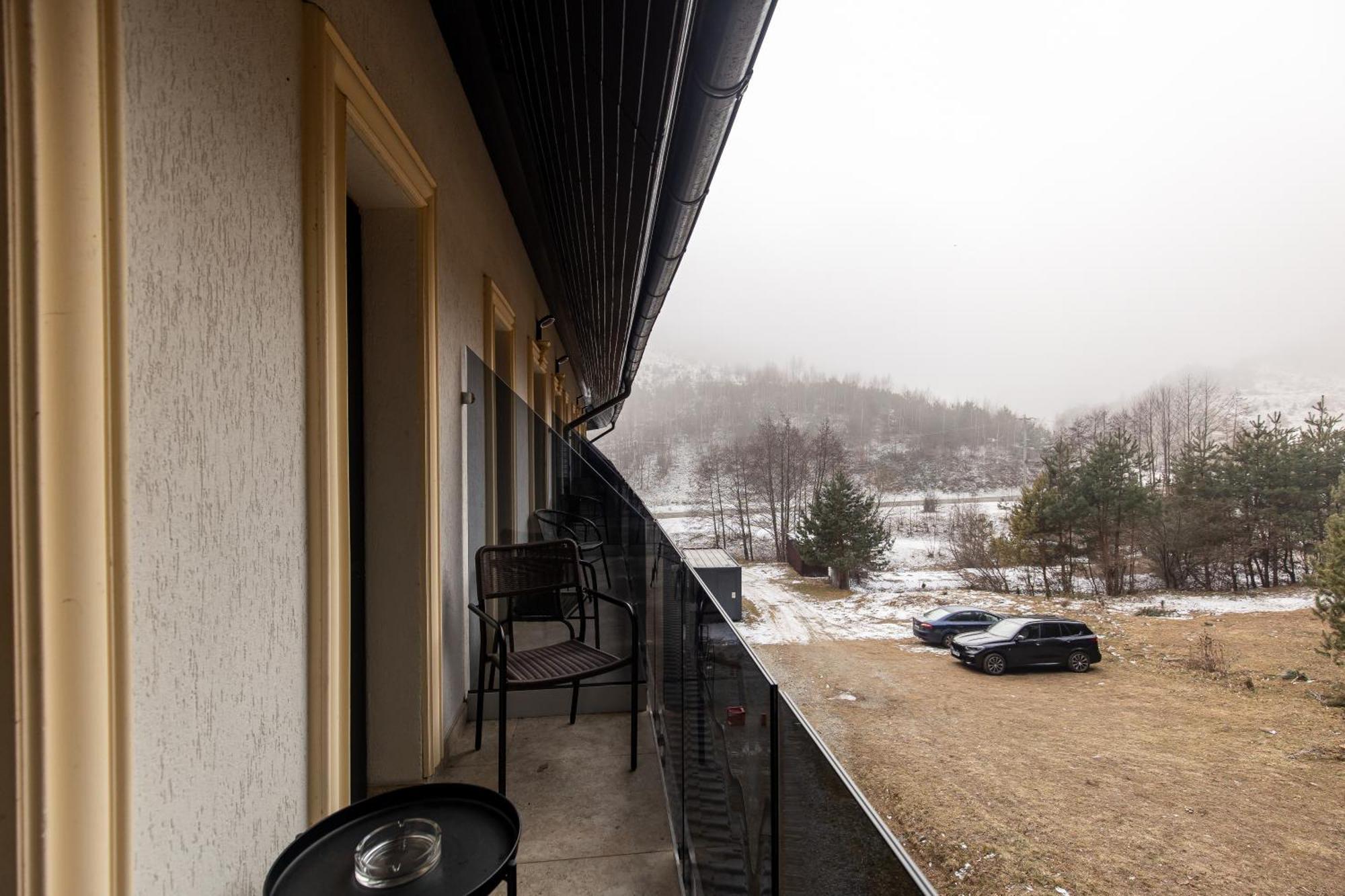 Hotel Carpentiere Arena Răşinari Zewnętrze zdjęcie